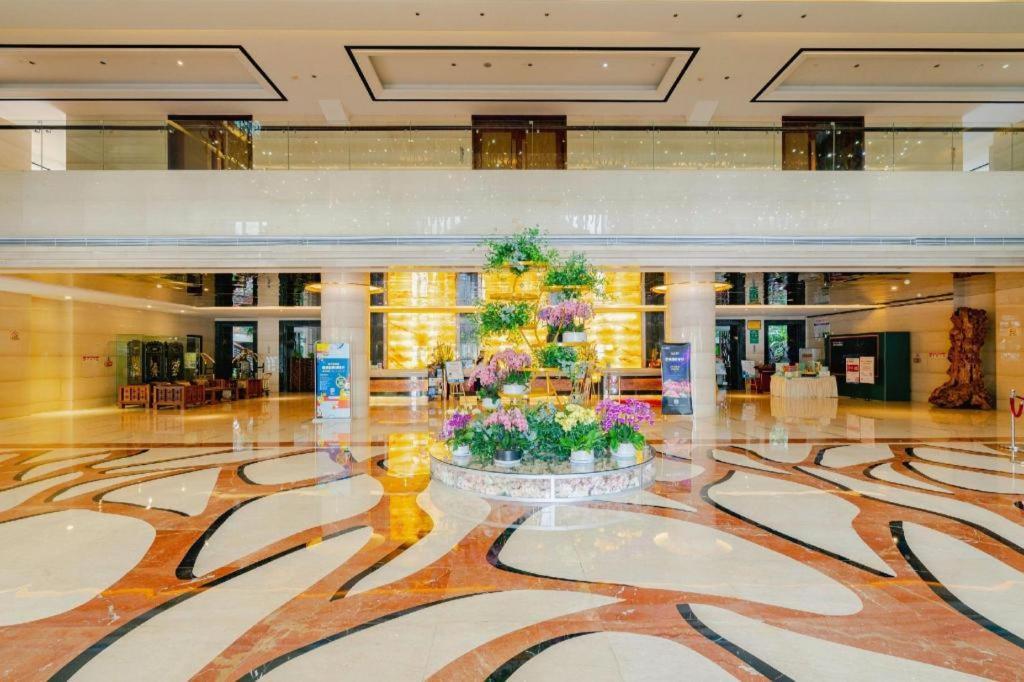 Expo Garden Hotel Kunming Exterior photo
