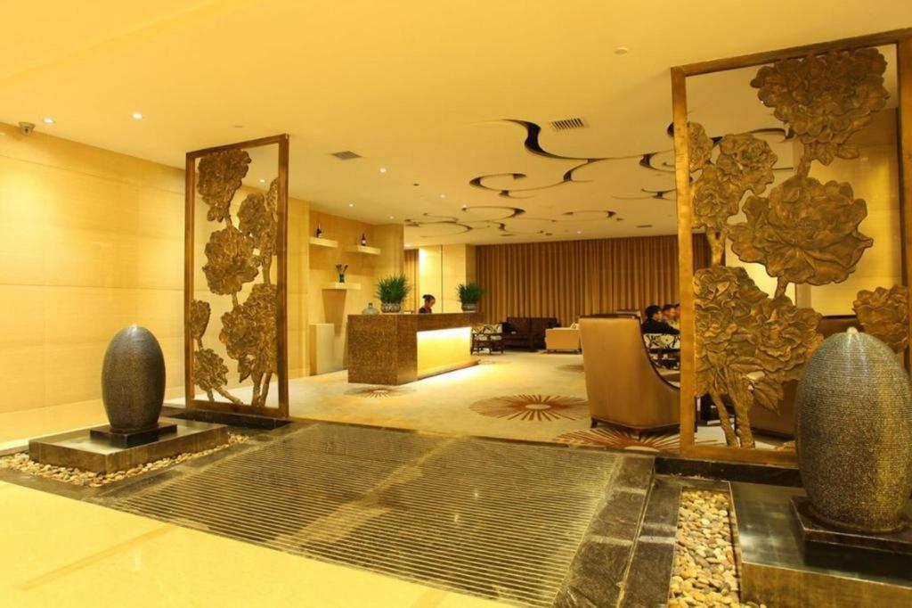Expo Garden Hotel Kunming Exterior photo